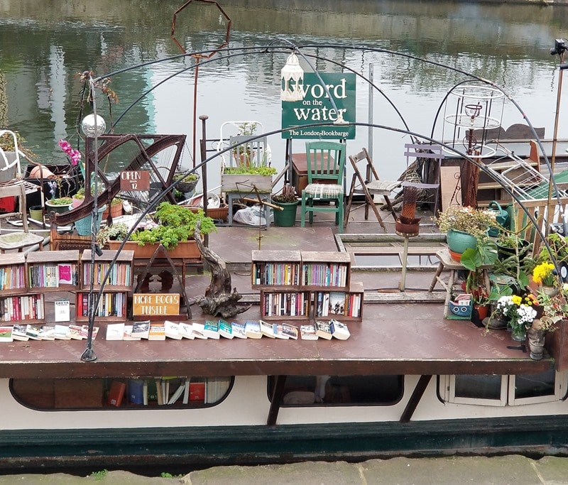 Librairie Londres Word on the water