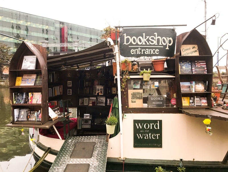 Librairie londres originale Word on the water