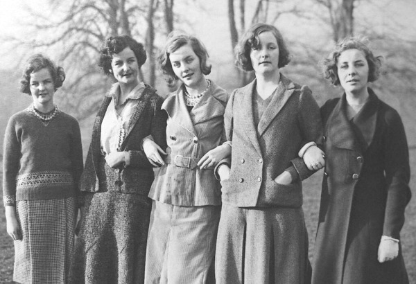 Les soeurs Mitford ensembles Les soeurs Mitford prises en photo ensemble