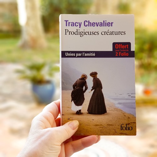 Tracy Chevalier - Prodigieuses créatures Prodigieuses créatures de Tracy Chevalier présenté avec le jardin en arrière plan