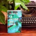 Présentation dui livre "La saison des feux" de Celeste Ng devant une machine à écrire noire et vintage